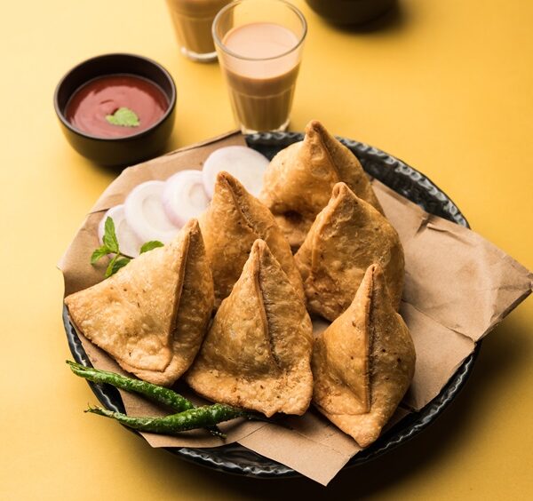 Vegetarian Samosa, Indian Street Food, Indian Food Recipes