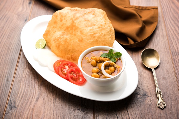 Punjabi Chole Bature